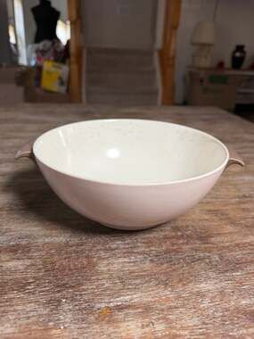 Casafina Monterosa Fine Stoneware Cream and Cocoa Handled Bowl